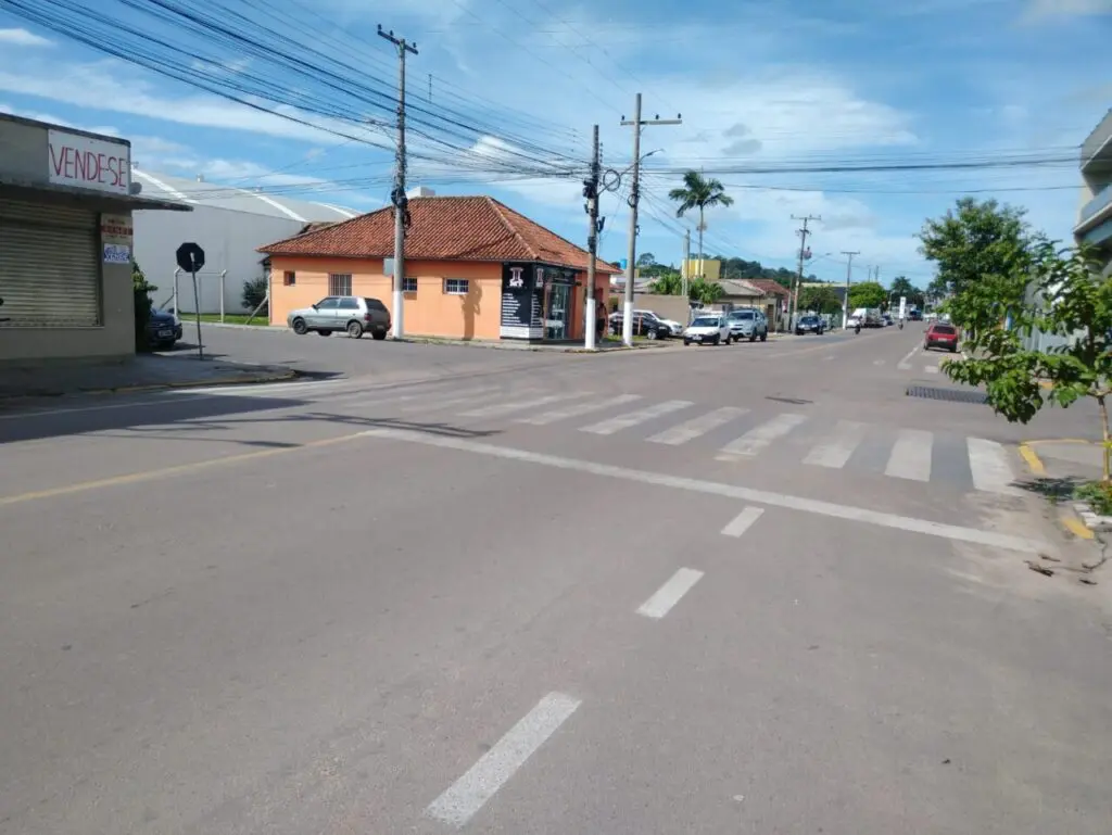 Acidente deixou motociclista ferida